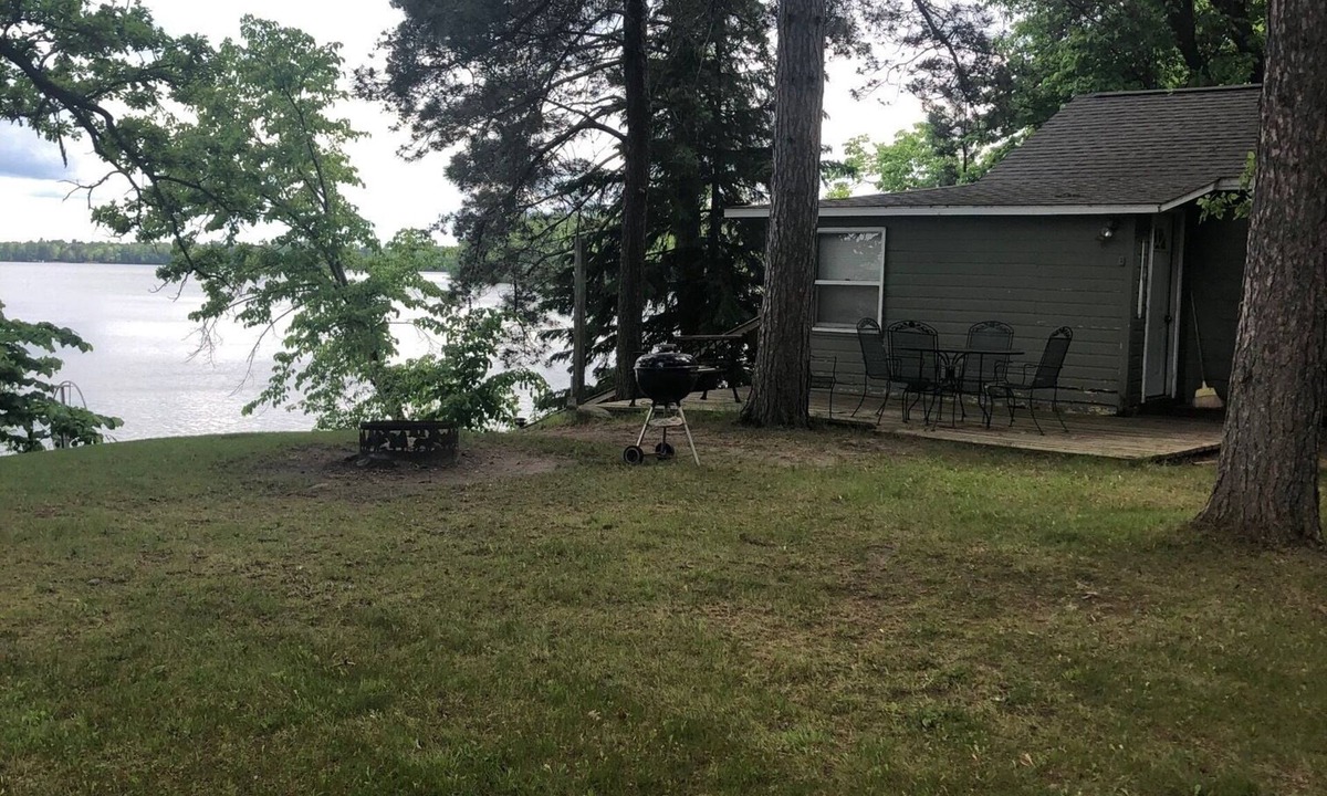 Hackensack Cabin | 2-Bedroom Cabin w/Dock on Pristine Fishing Lake – Perfect Summer Getaway!
