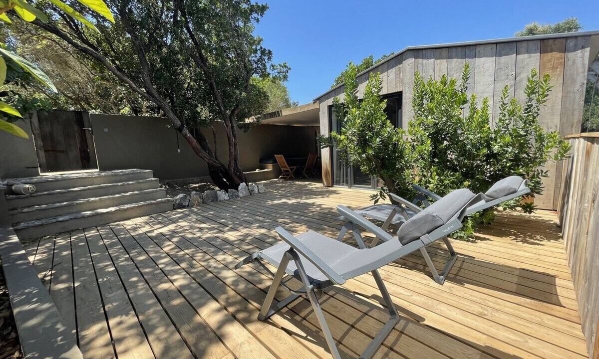 Bonifacio House | 50m² cabin near the Gulf of Sant'Amanza