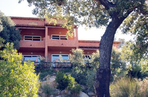 Pinarellu Apartment | Apartment with air conditioning 4 people 500 m sea near Porto Vecchio