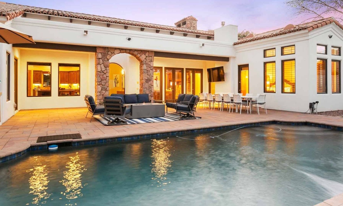 Arcadia Manors House | Arcadia Oasis: Perfect luxury home for families, adjacent to Old Town Scottsdale