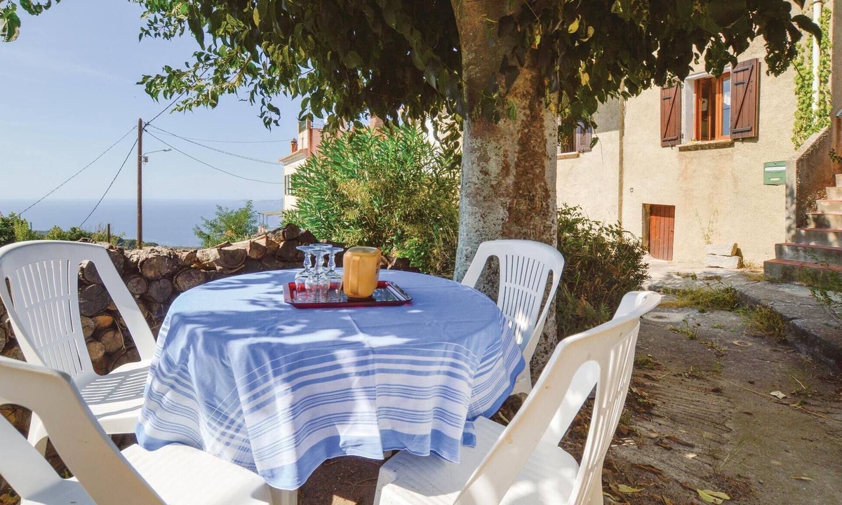 Calcatoggio Apartment | Awesome apartment in Calcatoggio