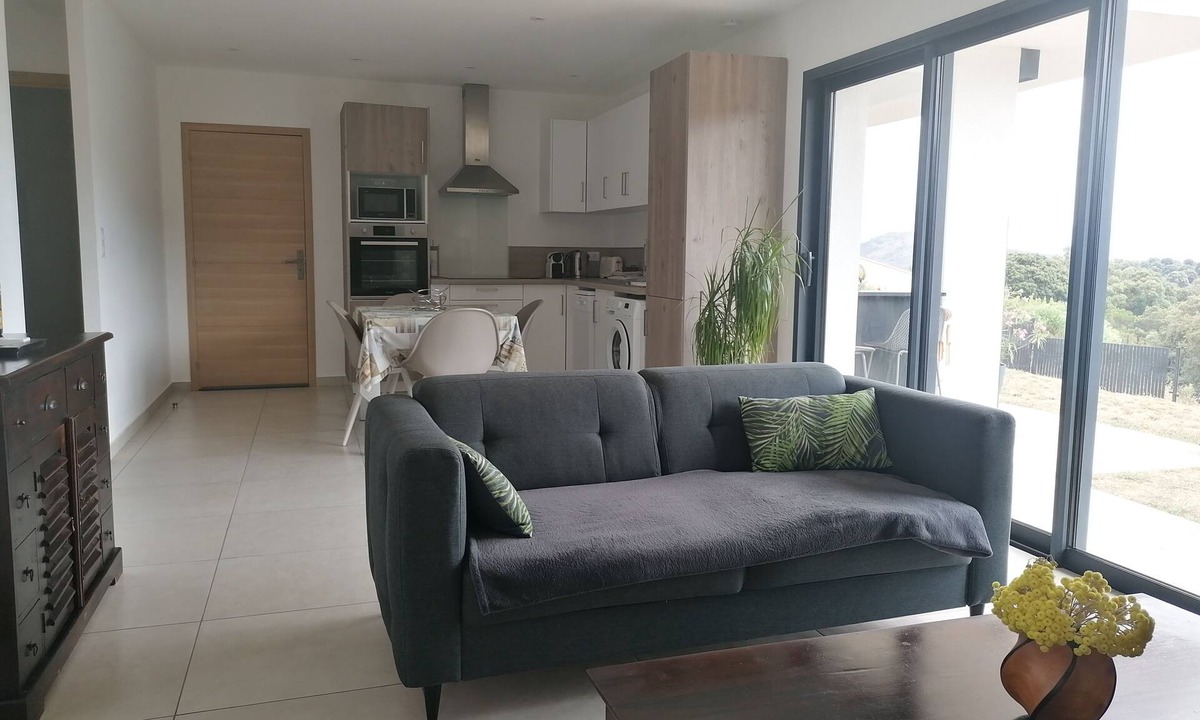 Alata Villa | bas de Villa Contemporaine