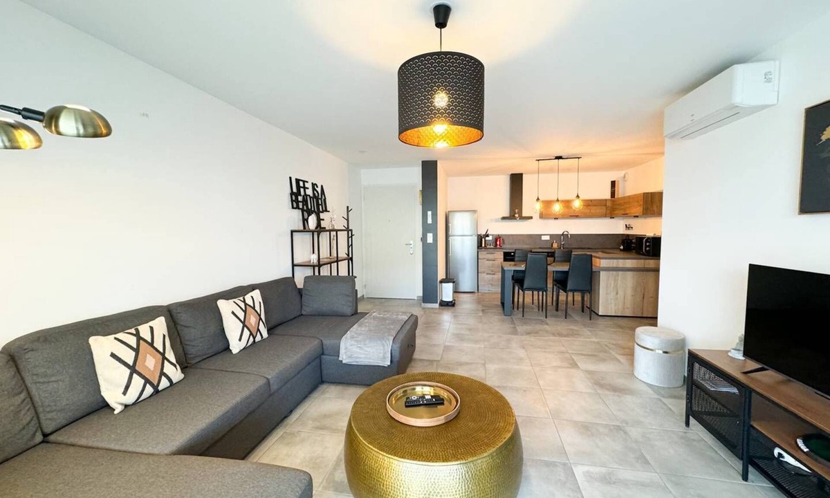 Propriano Apartment | BEL'ORIZONTE B, near town center and beach
