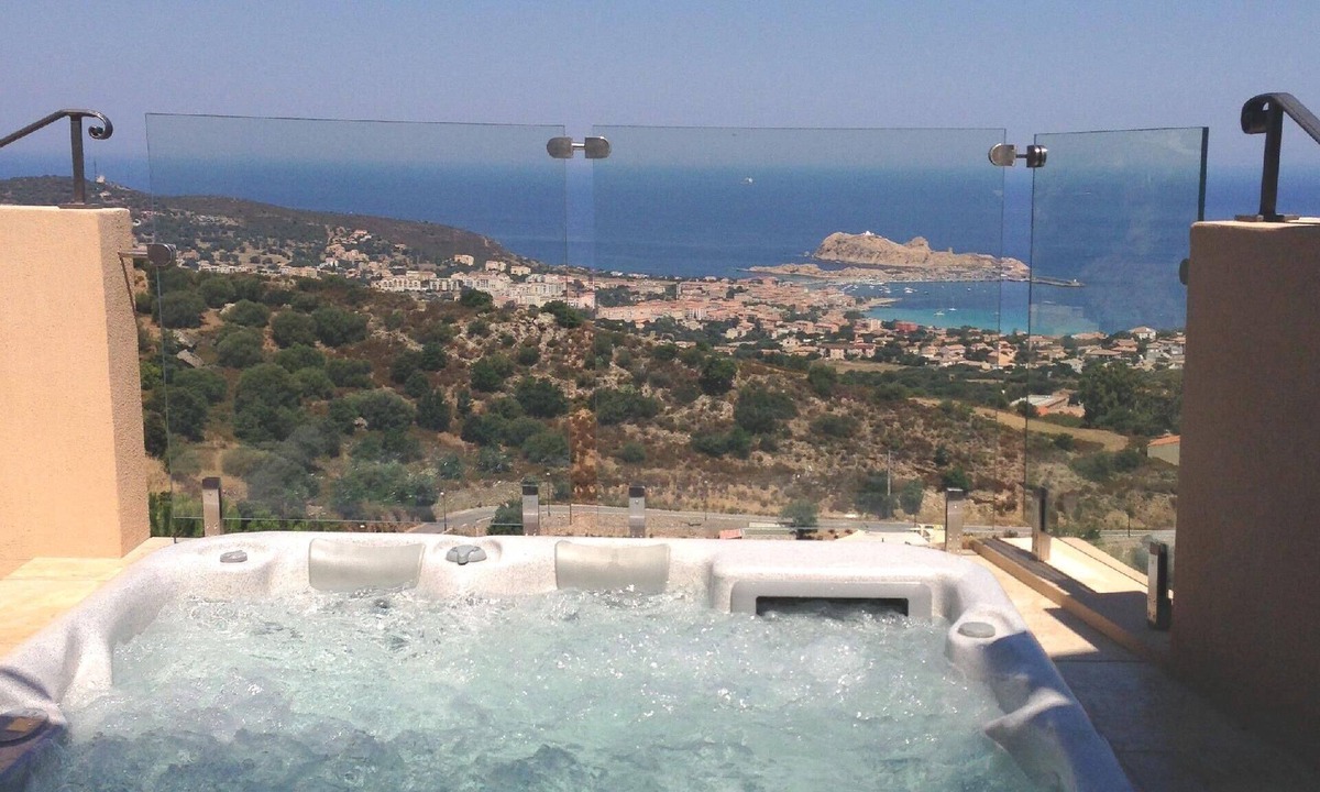 Monticello House | Casa Alimea with spa and magnificent sea views