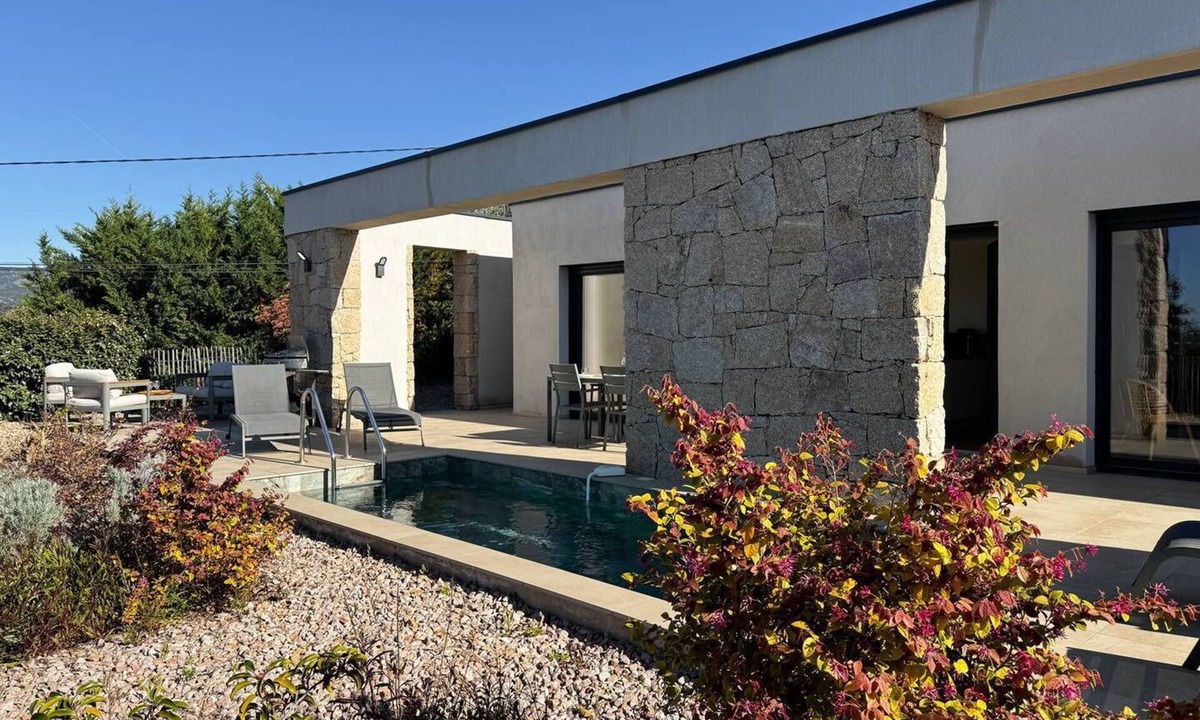 Afa House | Casa di Bà - 2 bedroom villa with swimming pool