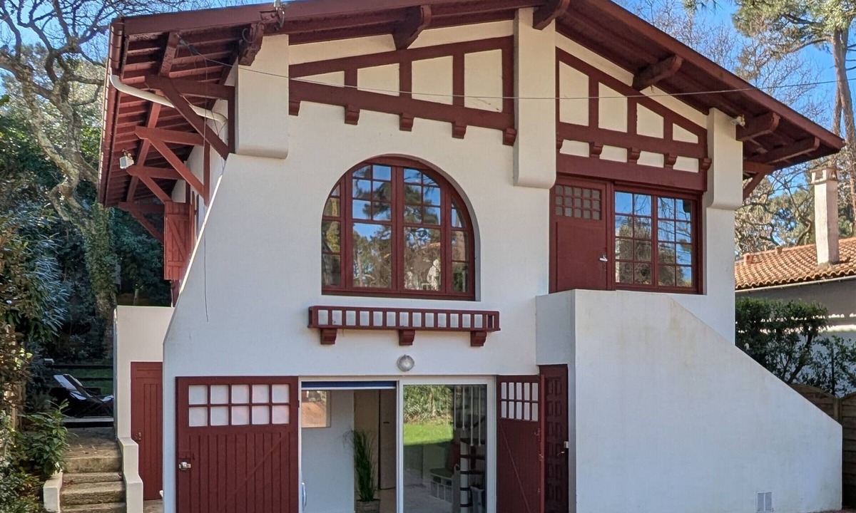 Pyla-sur-Mer House | Charming 4-Bedroom Villa with Terrace, Summer Kitchen, Parking Near Corniche and Pyla Dunes
