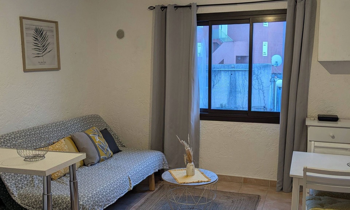Aregno Apartment | Charming studio near the beach