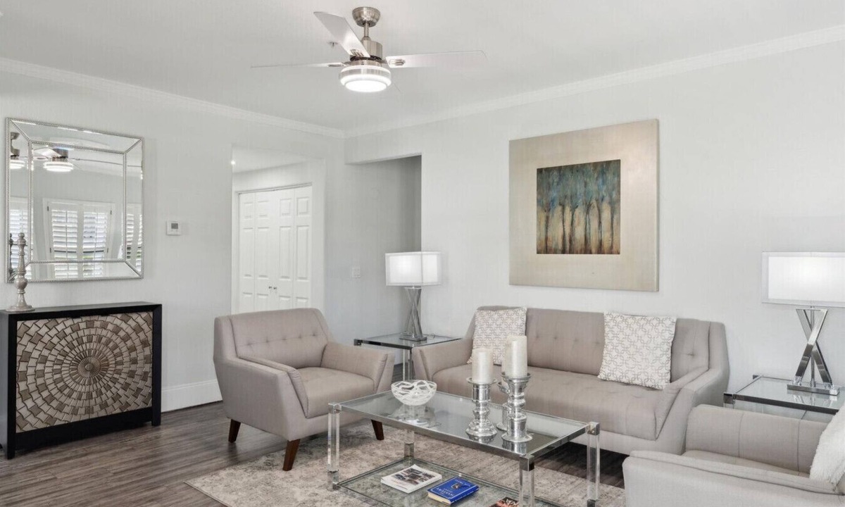 North Scottsdale Condo | Close to Barrett Jackson Waste Management Open Mayo Clinic Heated Pool Sleeps 6