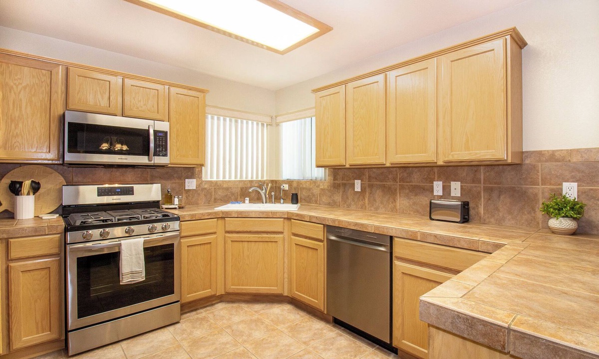 Fort Mohave House | Close to River & Avi Casino - Boat Parking, BBQ & Dogs OK!