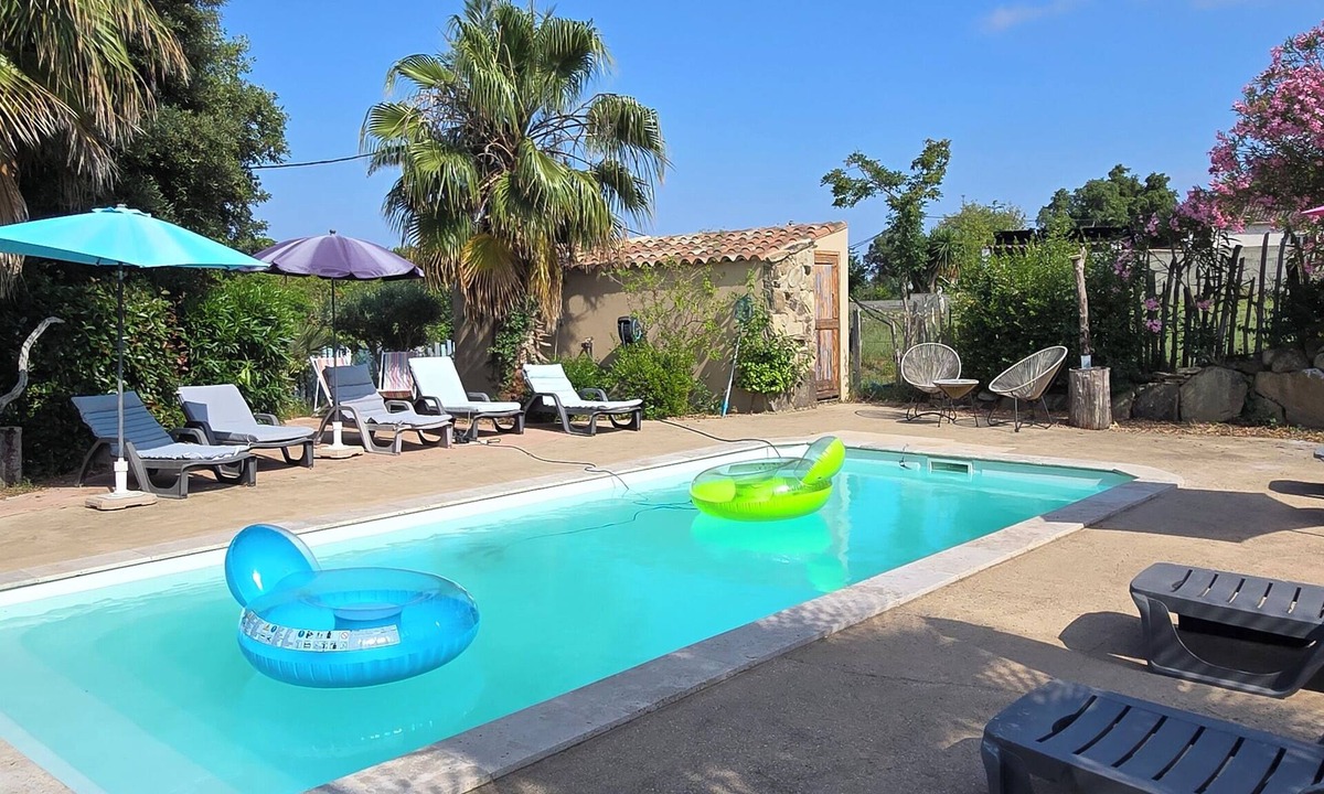 Prunelli-di-Fiumorbo House | Comfortable 3-room Casa Lisa with swimming pool