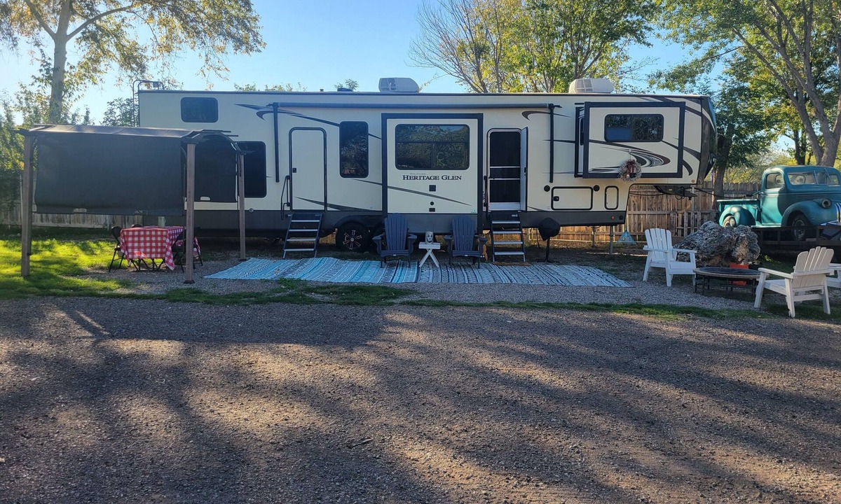 Cornville House | Cozy 2-bedroom Luxury RV in Cornville near Sedona