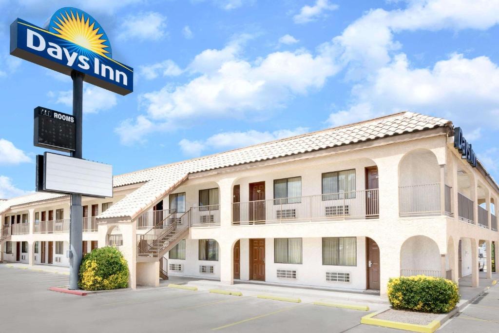 Kingman Hotel | Days Inn by Wyndham Kingman East
