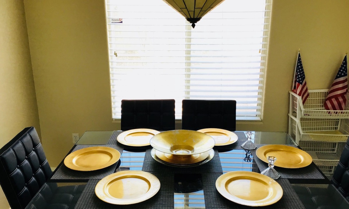 Seven Hills House | Designer Home in a Great Neighborhood! Calm and Peaceful Gated location