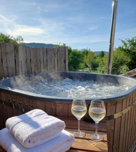 Vagney House | Entre-parenthèses,gîte avec SPA,proche Gérardmer et La bresse