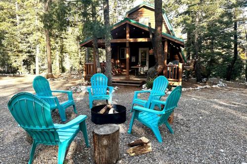 Meadow View Heights House | Fireside Cottage at Duck Creek Village