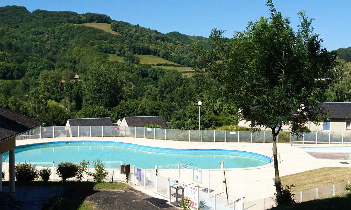 Saint-Geniez-d'Olt Apartment | Apartment between Aubrac and the Lot Valley