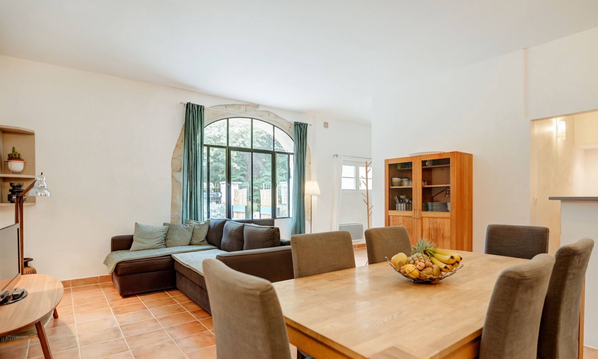 Pont-Saint-Esprit Apartment | Gîte de la Cour 6 personnes - Gorges de l'Ardèche