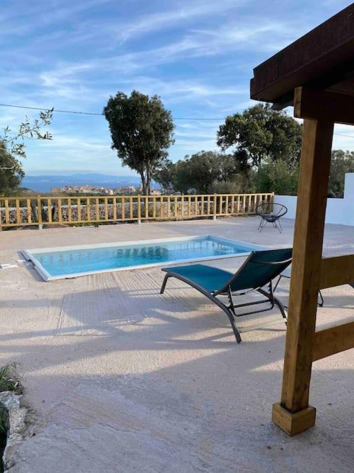 Bonifacio Ski Chalet | Grand chalet d’été avec piscine