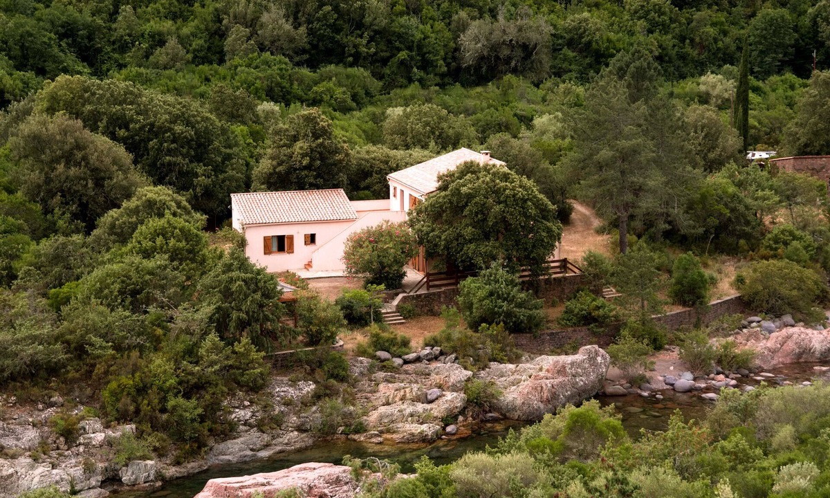 Manso House | Great house, exceptional location