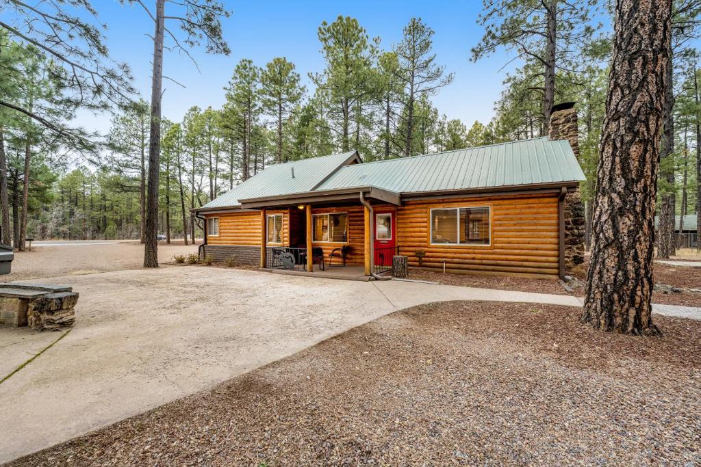 Pinetop-Lakeside House | Happy Jack Cabin
