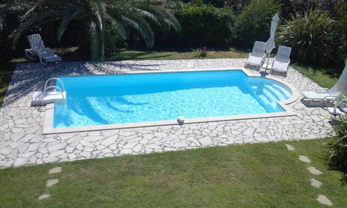 Solaro Villa | Homerez - 200 m away from the beach! Nice villa for 6 ppl. with swimming-pool
