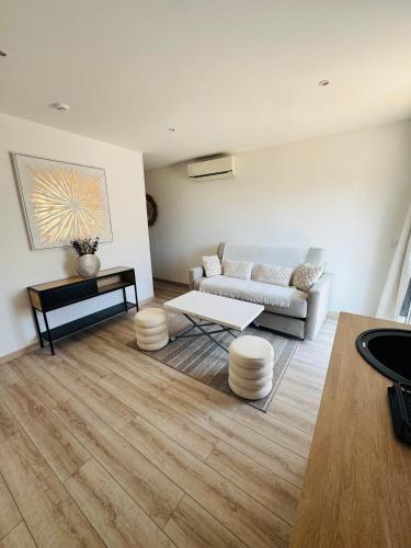 Porto-Vecchio Hotel | L'Aiglon Bylitis
