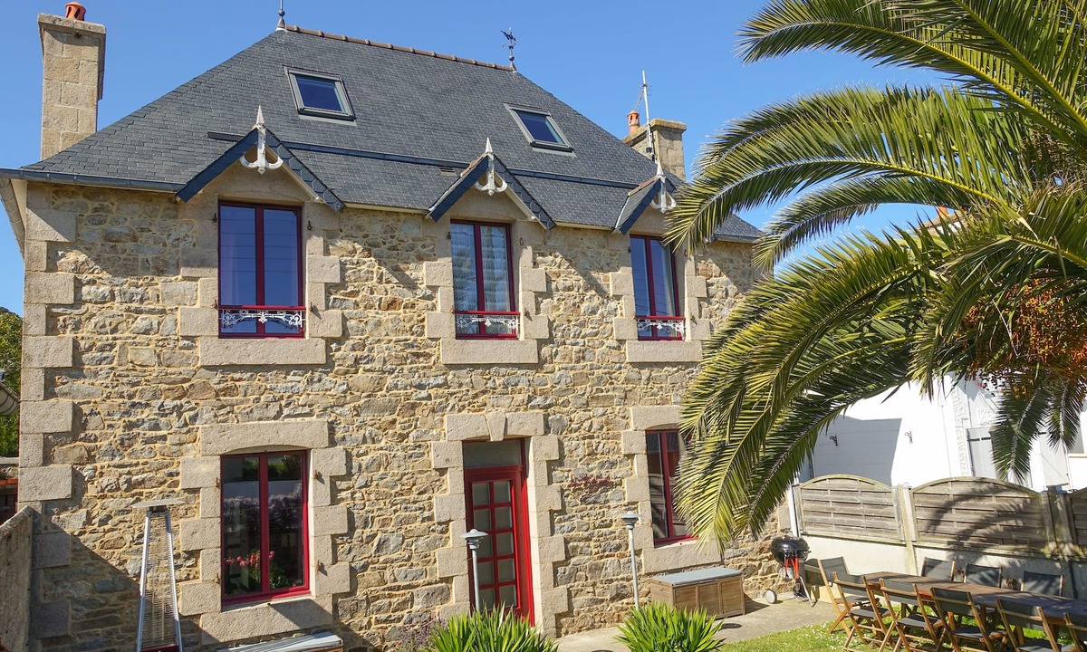 Perros-Guirec House | Large house in Perros-Guirec