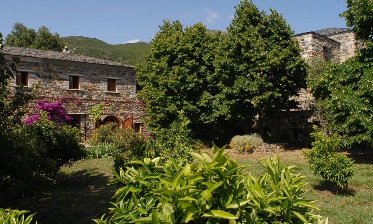 Patrimonio House | LEVENTE - PATRIMONIO