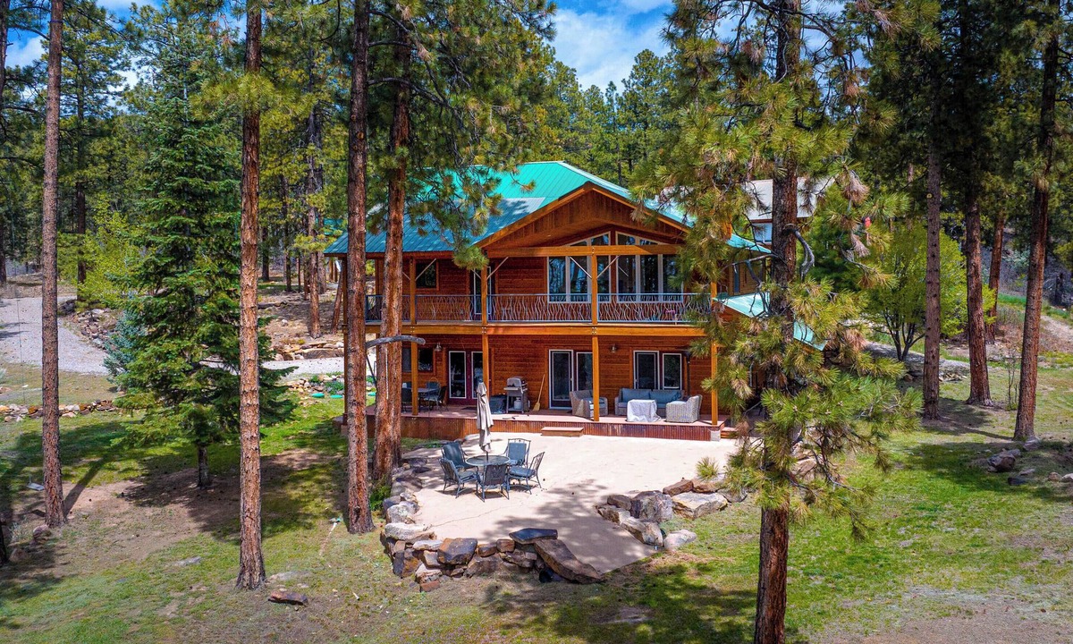 Durango House | Luxury Home on 8 Acres - Fantastic Views and outdoor space - 20 Min to DGO