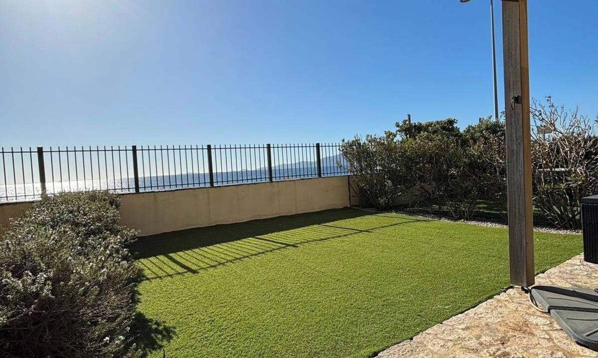 Pietrosella Apartment | Luxury T3 apartment, seafront residence