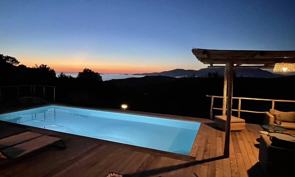 Albitreccia House | MAGNIFICENT HOUSE WITH SEA VIEW ON ALZONE DOMAINE SOUTH SHORE, 4 bedrooms, 3bathroom, 4Wc