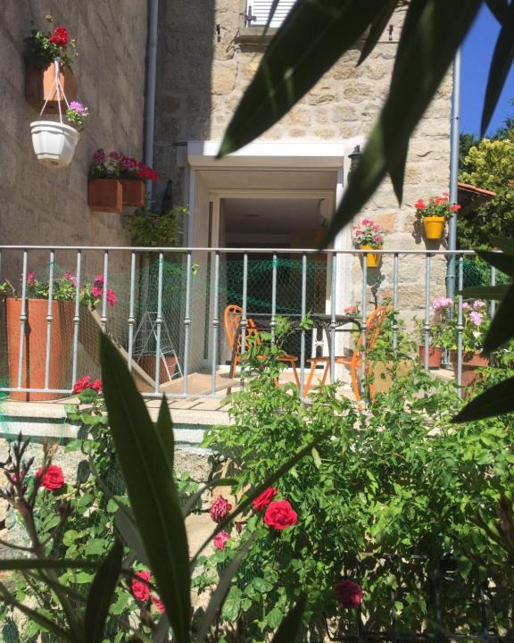 Sainte-Lucie-de-Tallano Apartment | Maison de Vacances - Casa Mezanaccia avec Terrasse fleurie meublé tourisme 3 étoiles