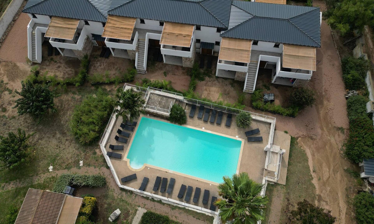 Pinarellu Apartment | Marina N° 6, for 6 people, air-conditioned ground floor, swimming pool