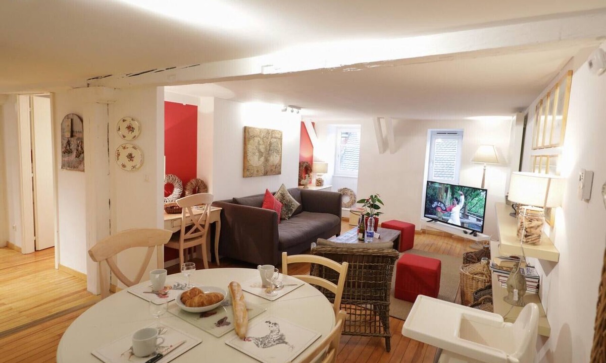 Old Town Apartment | marzolff 79 m2 city center 2br