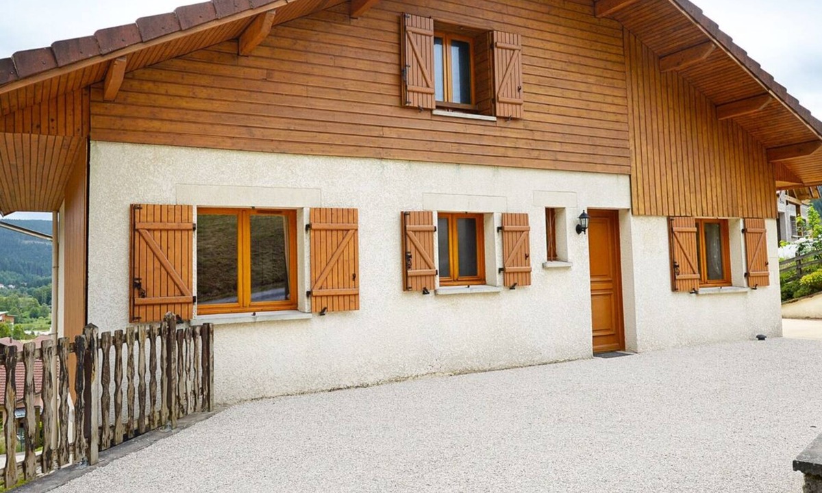 Le Tholy Ski Chalet | Near Gérardmer - Chalet Le Grizzli for 8 people with breathtaking views