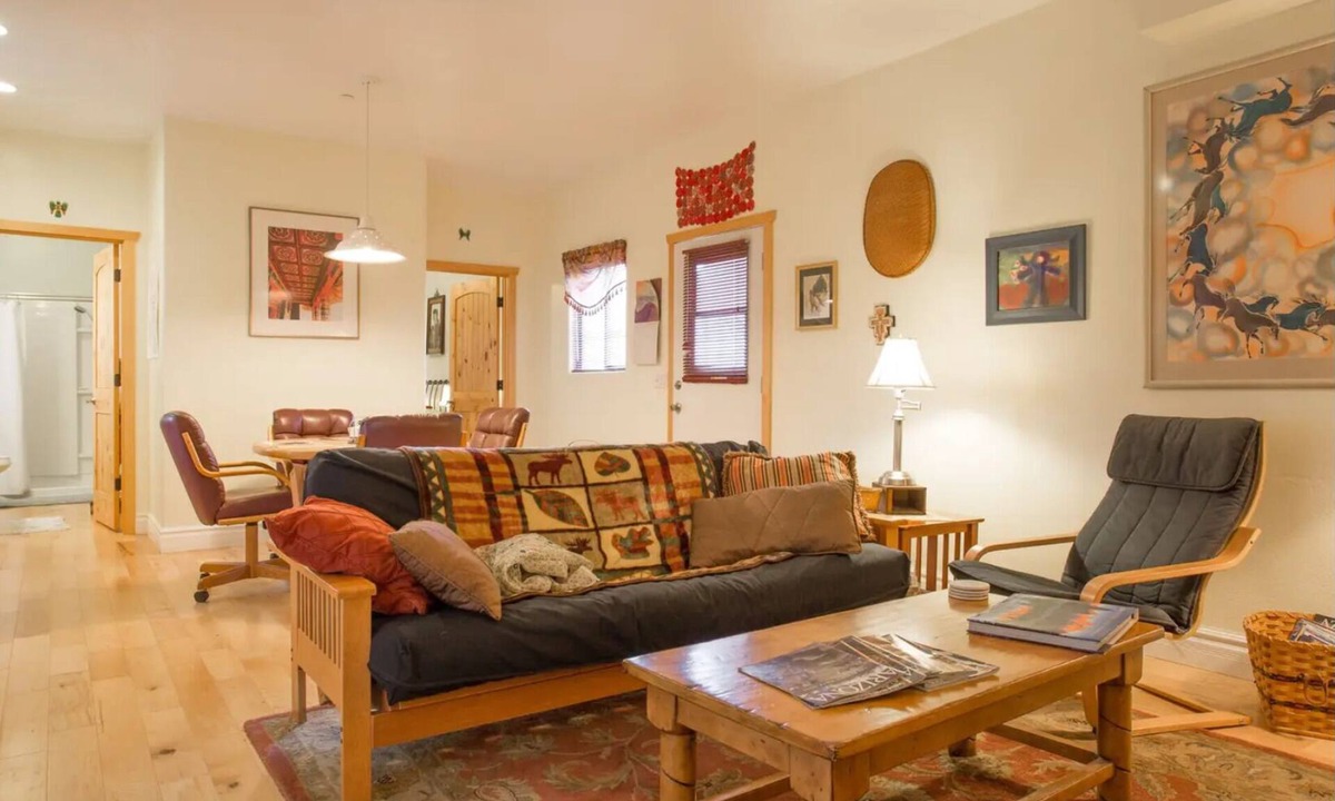 Cottonwood Cottage | Old Town Cottonwood Garden Oasis