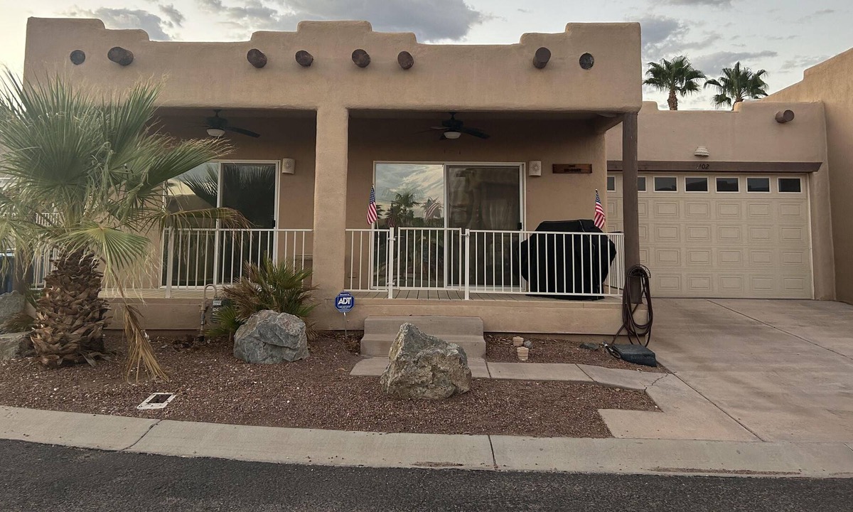 Mohave Valley House | On the River with a beautiful beach steps away....