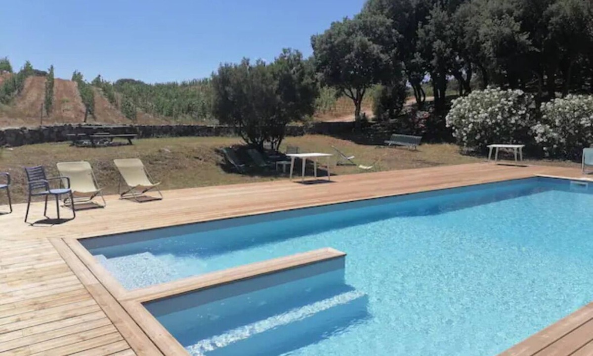 Carbuccia Cottage | Quiet Gravona gîte with heated swimming pool