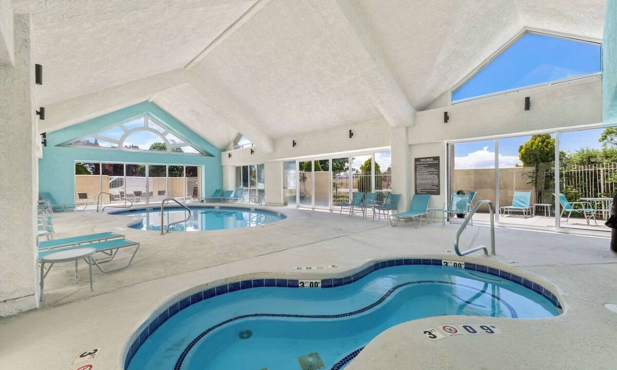 Layton Hotel | Road Trip Adventure Stop | Mountains Nearby & Pool Reset | Local Dining Nearby