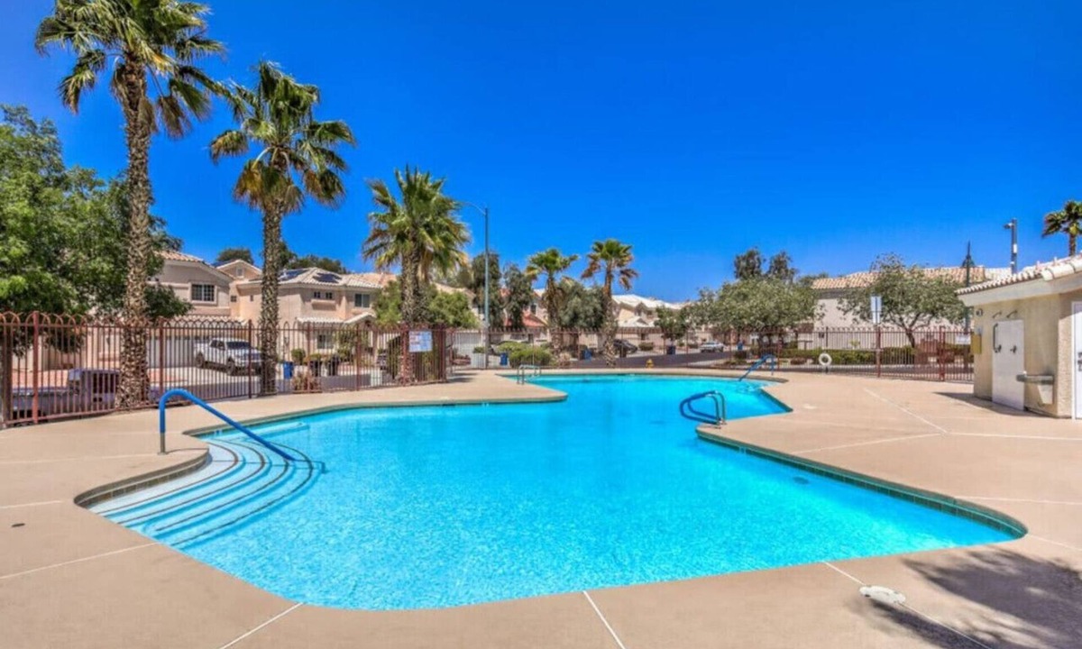 River Mountain Condo | Rusty Ridge | 2BR Condo, Garage, Community Pool