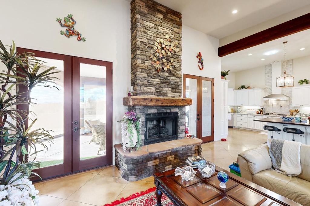 Forty Niners Country Club Estates House | Saguaro Sunrise