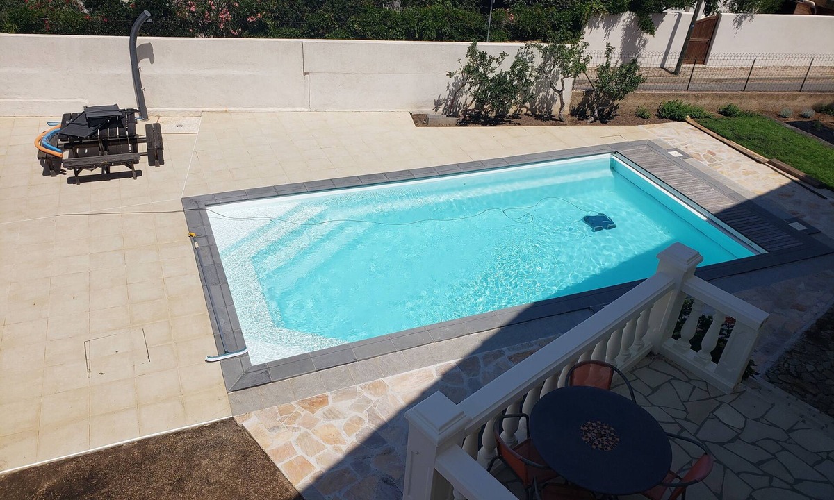 Monticello Apartment | SAINT ANGE 50 m2 harbor view 5mn drive from downtown