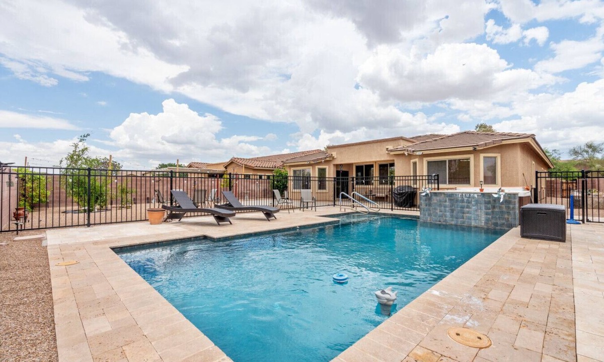 Tucson Apartment | Serene Desert Casa with Pool and Hot Tub