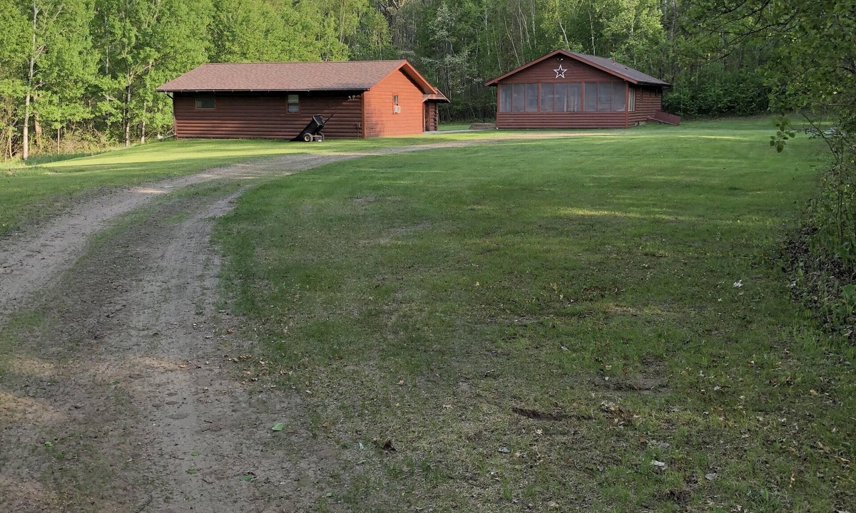Akeley Cabin | Summer is here. Let’s enjoy the beautiful weather.