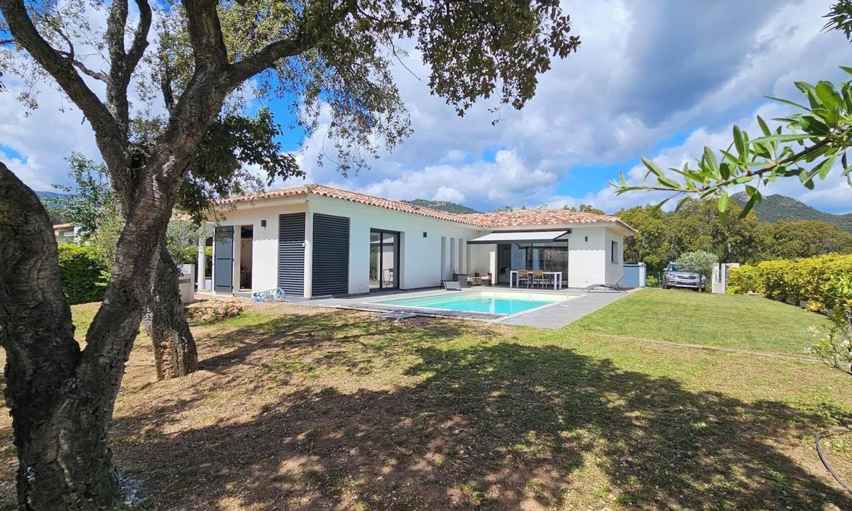 Pinarellu Villa | Superb air-conditioned villa - HEATED SWIMMING POOL - NEAR PINARELLO BEACH - 8à10 P- 3sdb
