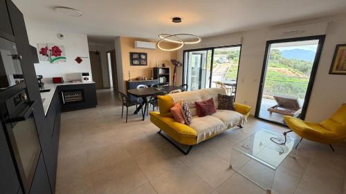 Le Ricanto Apartment | Superbe 3 pièces vue mer, climatisé, avec parking