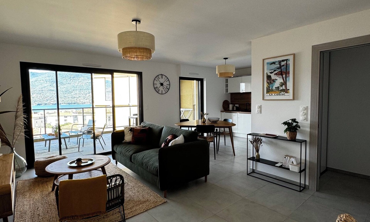 Propriano Apartment | Superbe Appartement T3 Neuf Avec Terrasse vue mer - 6 Couchages