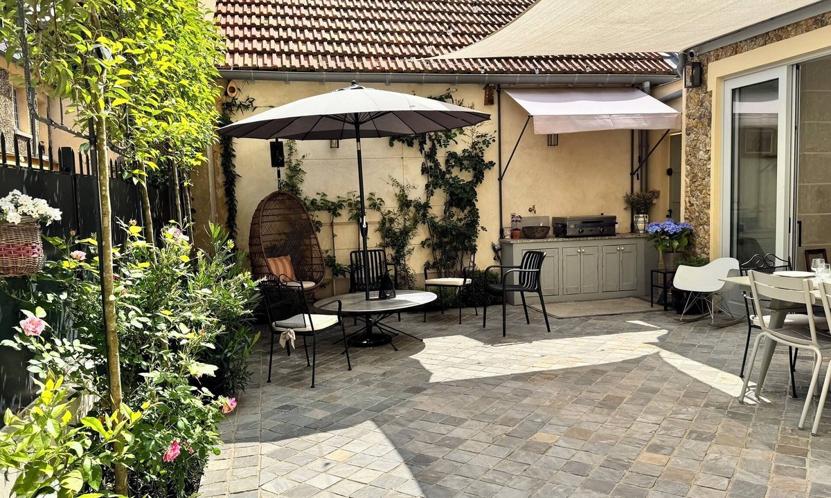 Notre-Dame House | Townhouse in the heart of Versailles
