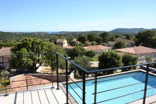 Pinarellu Villa | Villa L'Arbousier 4 pers piscine chauffée 2 min plage en voiture