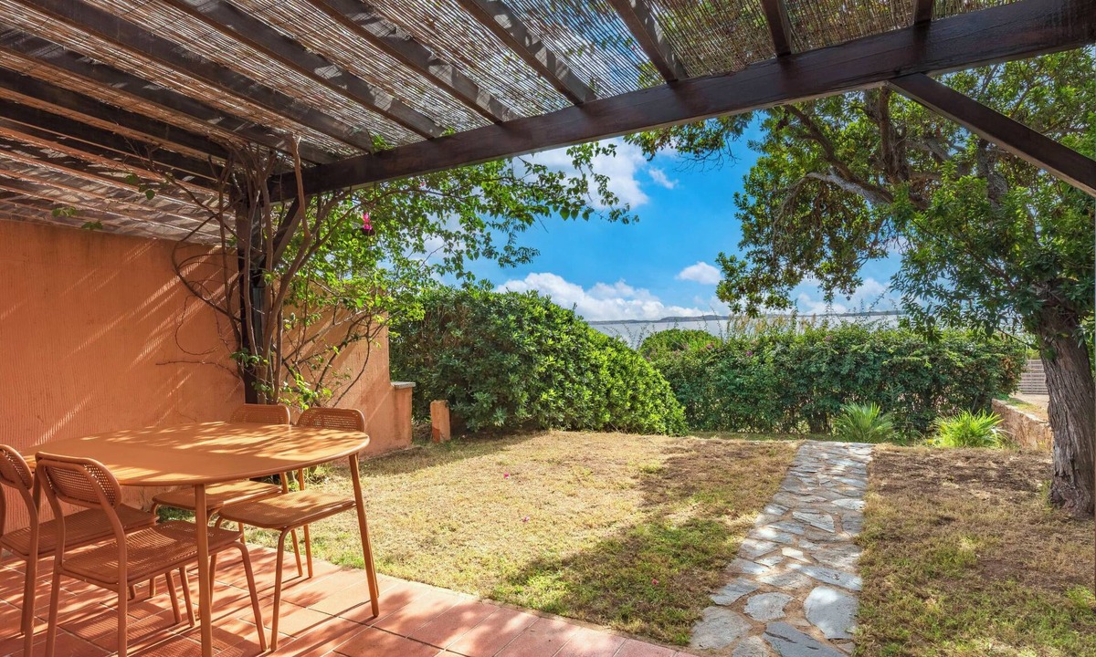 Bonifacio House | Villa 13 by Interhome